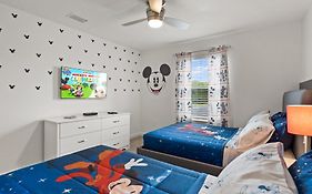 Stunning Townhouses 5 Minutes Away Disney!